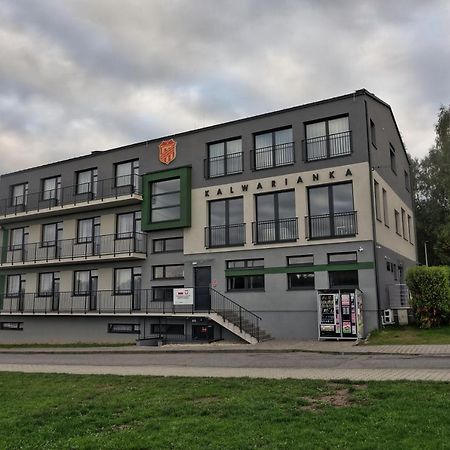 Pawilon Sportowo Turystyczny Kalwarianka Hostel Kalwaria Zebrzydowska Ngoại thất bức ảnh