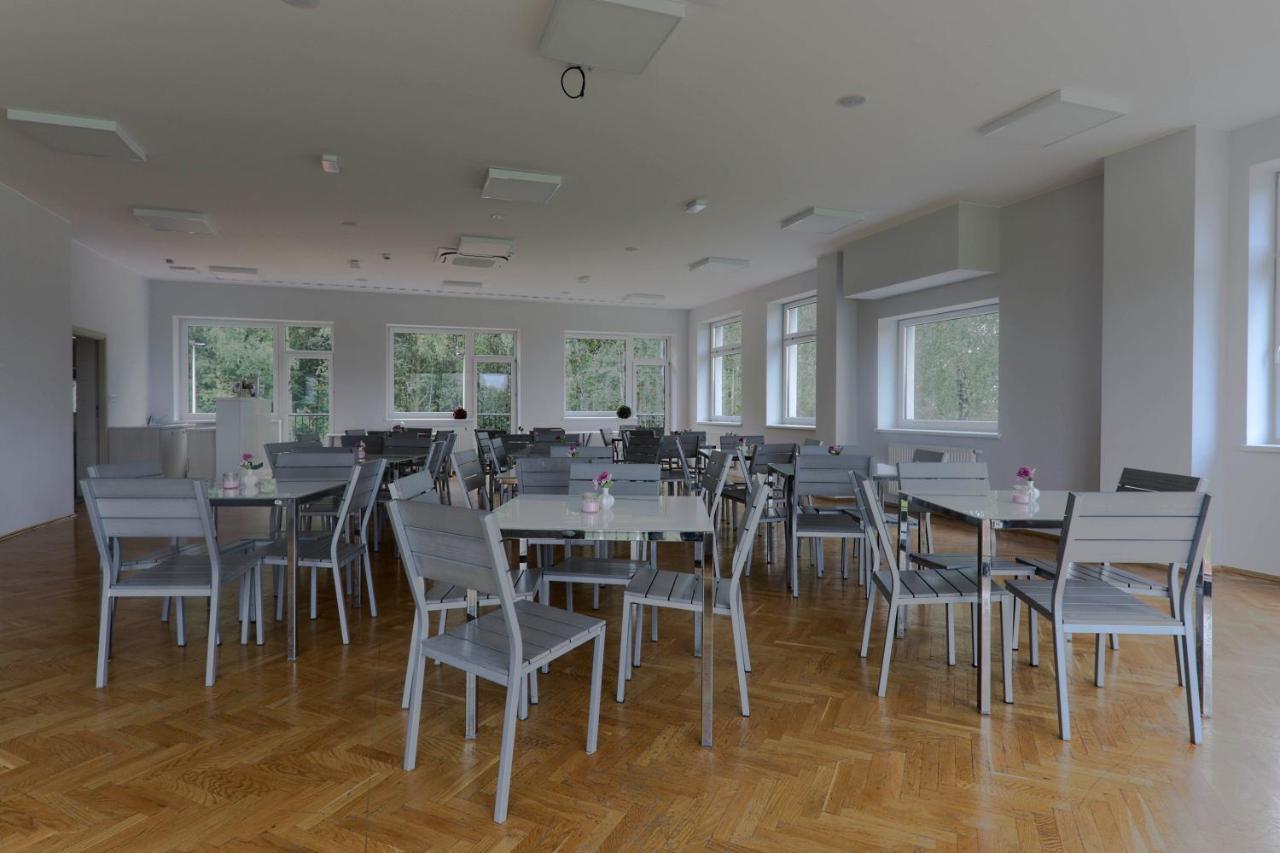 Pawilon Sportowo Turystyczny Kalwarianka Hostel Kalwaria Zebrzydowska Ngoại thất bức ảnh